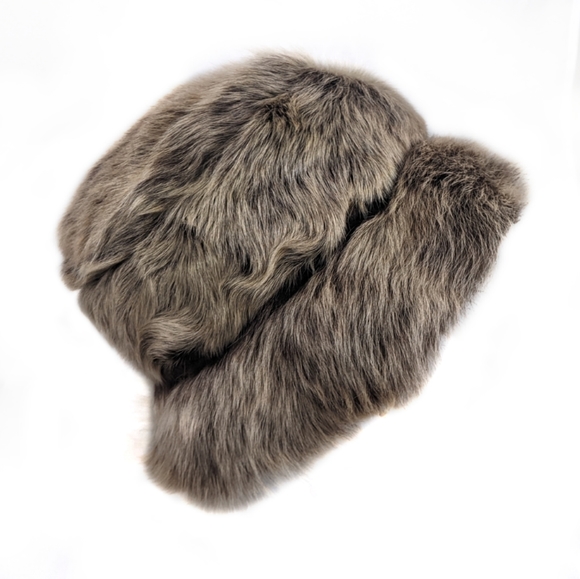 Vintage SAKS FIFTH AVENUE Fur Hat - Picture 5 of 12